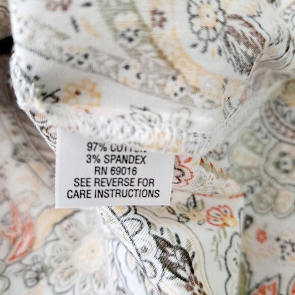 Studio Works Button Up Paisley Print Top - Picture 4 of 7